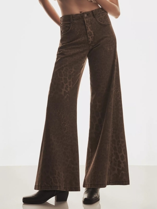 Pilcro Denim - NWT The Adi Leopard Mid-Rise Flare Jeans by Pilcro, Animal Print, Size 23 Tall